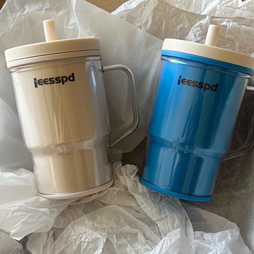 Bundle 2 Ieesspd BPA Free Silicone ,Vintage Style Tumblers,  Leak-Resistant